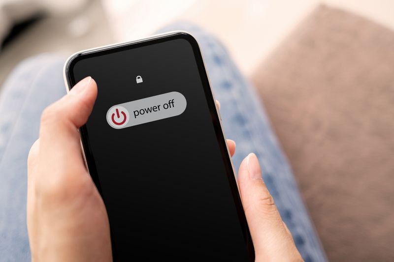 Why Does My Phone Keep Turning Off Randomly? 7 Causes Burner